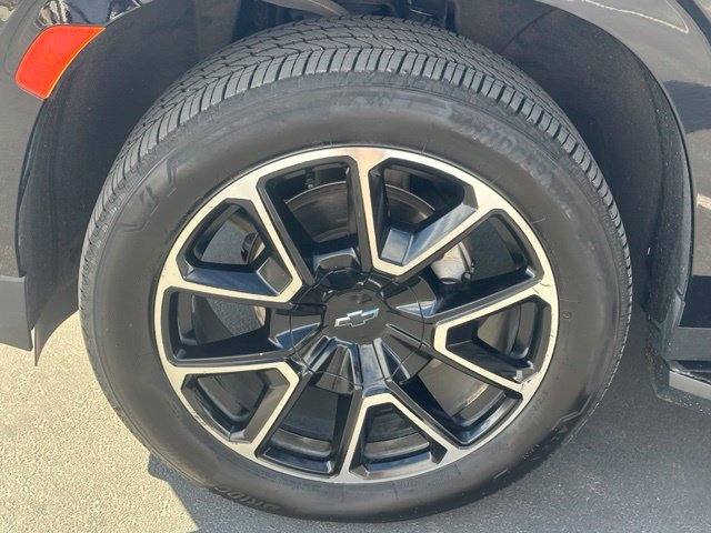 2022 Chevrolet Suburban RST - Photo 13