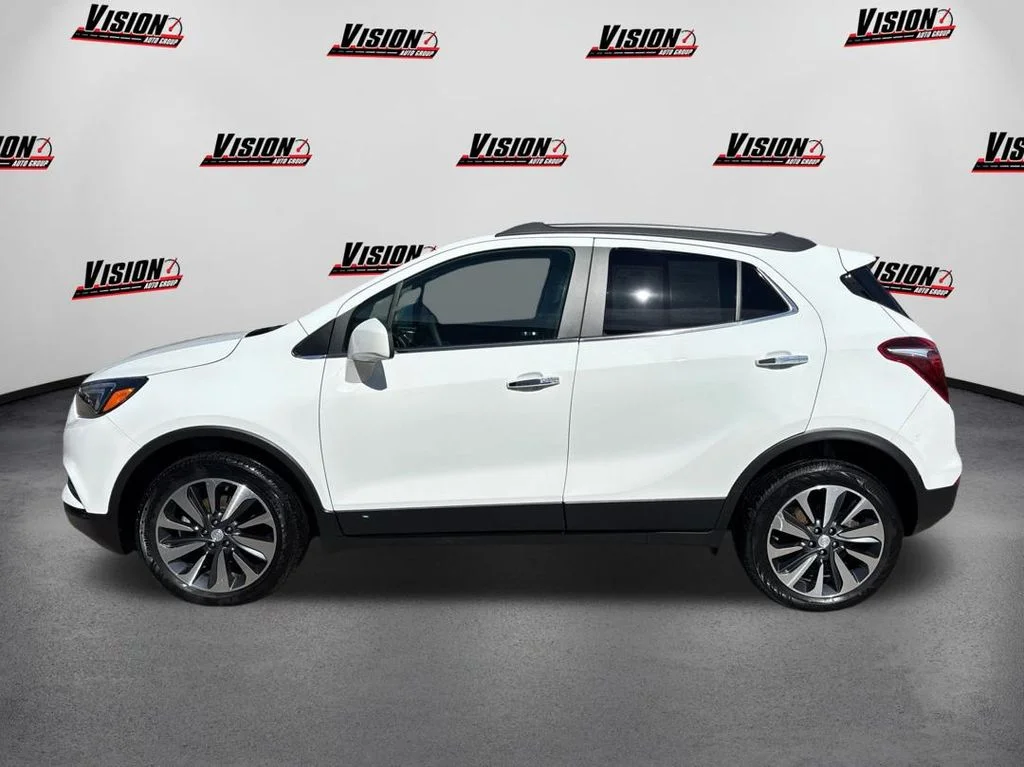 Used 2022 White Buick Preferred image 8
