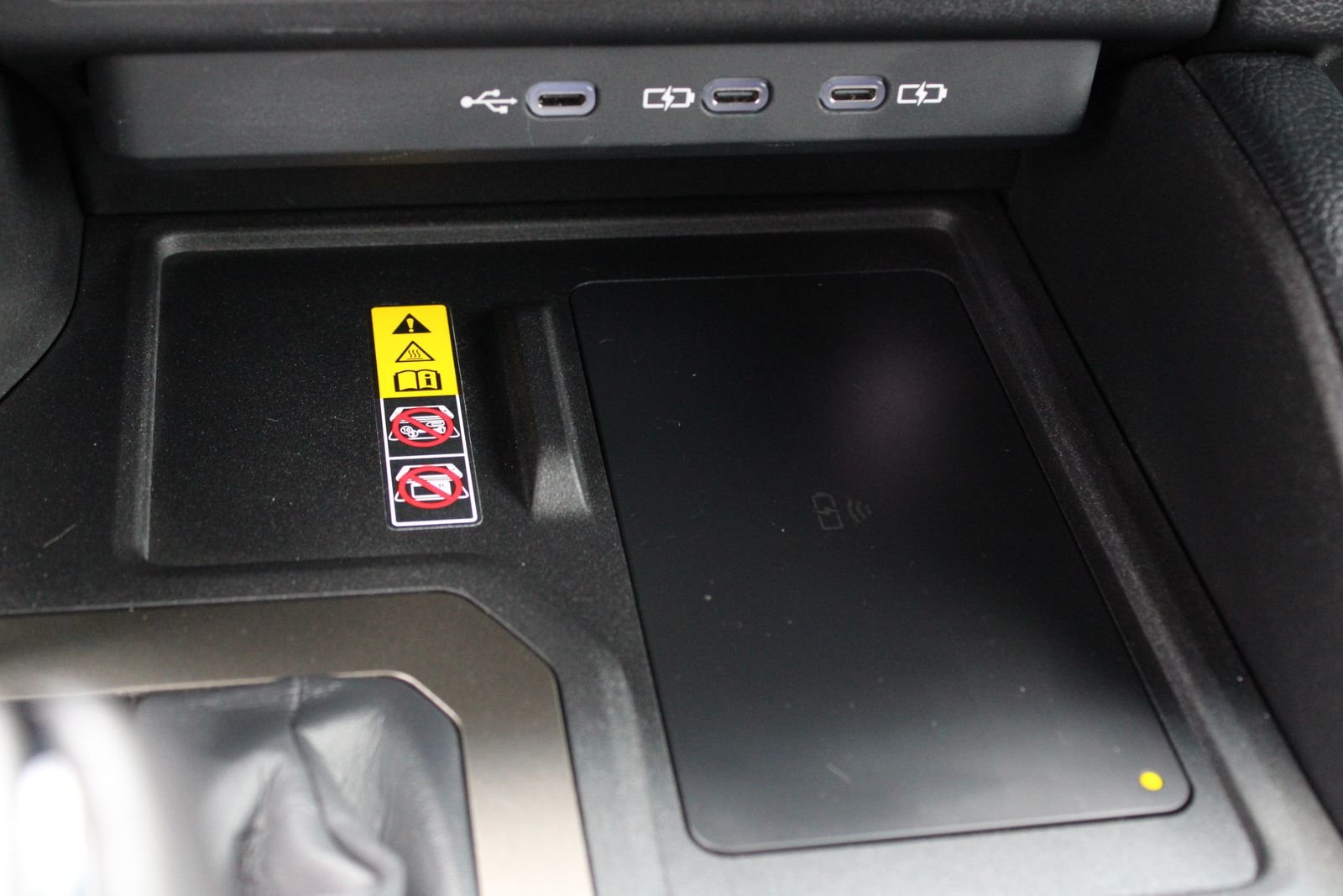 Used 2025  Toyota Base image 22