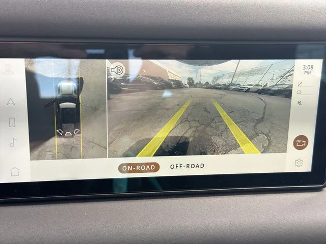 Used 2021 Gray Land Rover X-Dynamic SE image 25