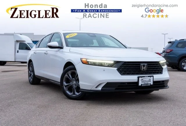 Used 2025 White Honda EX-L image 1