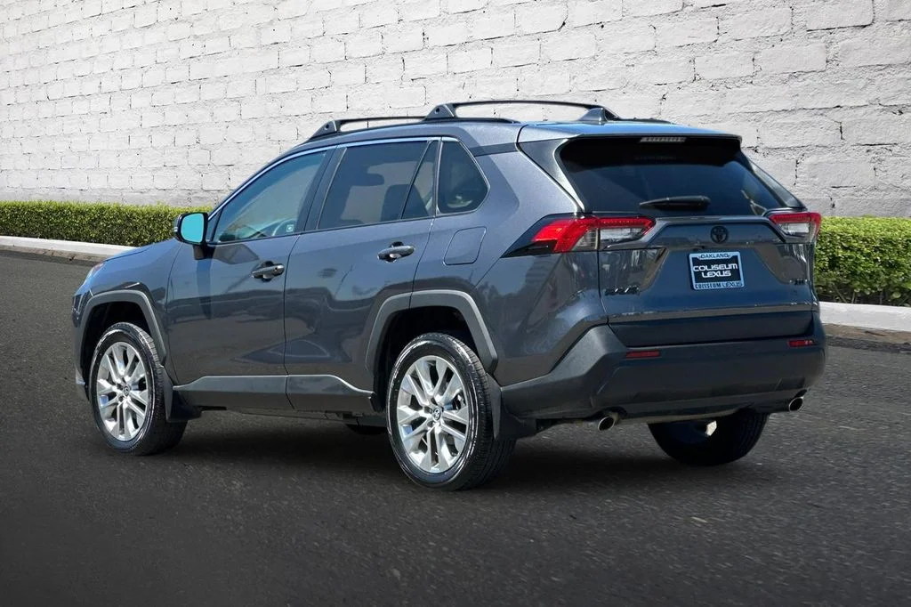 2025 Toyota RAV4 XLE Premium - Photo 6