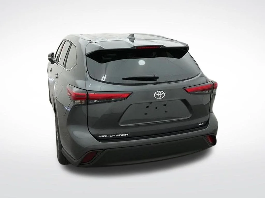 Used 2023 Gray Toyota XLE image 8