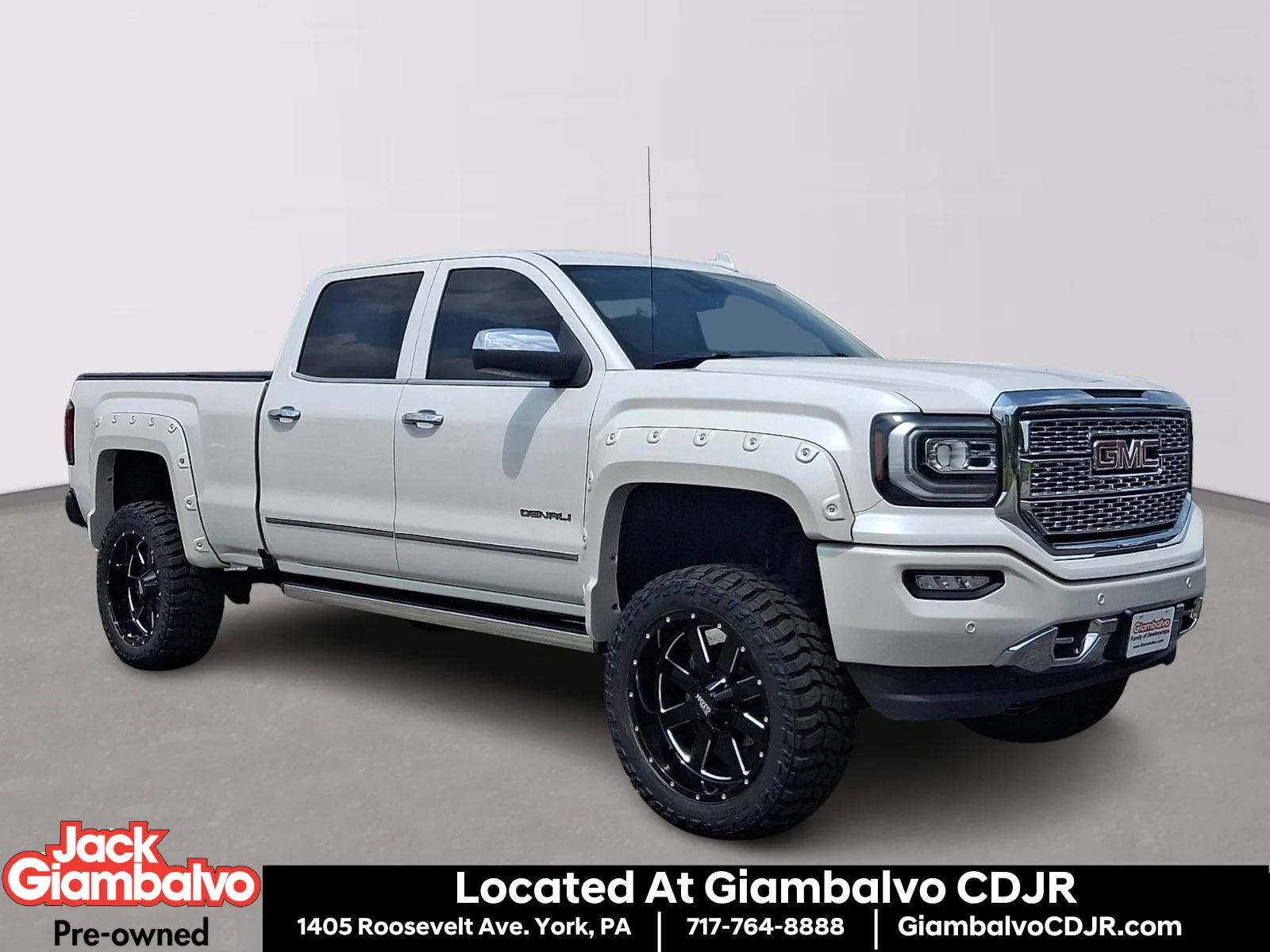 Used 2017 White GMC Denali image 1