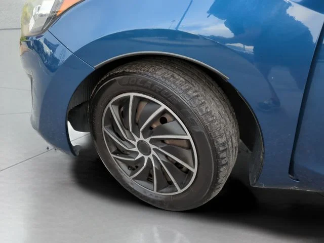 Used 2016 Blue Hyundai Base image 32