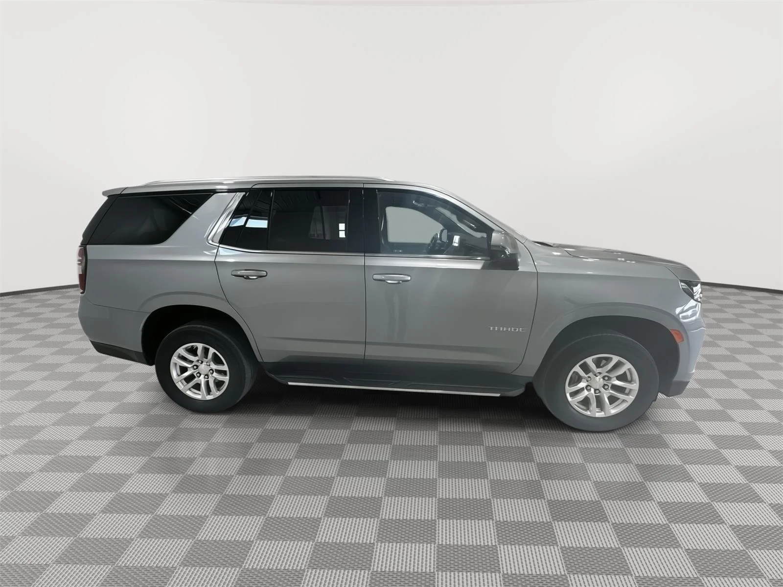 Used 2024 Sterling Gray Metallic Chevrolet LT image 6