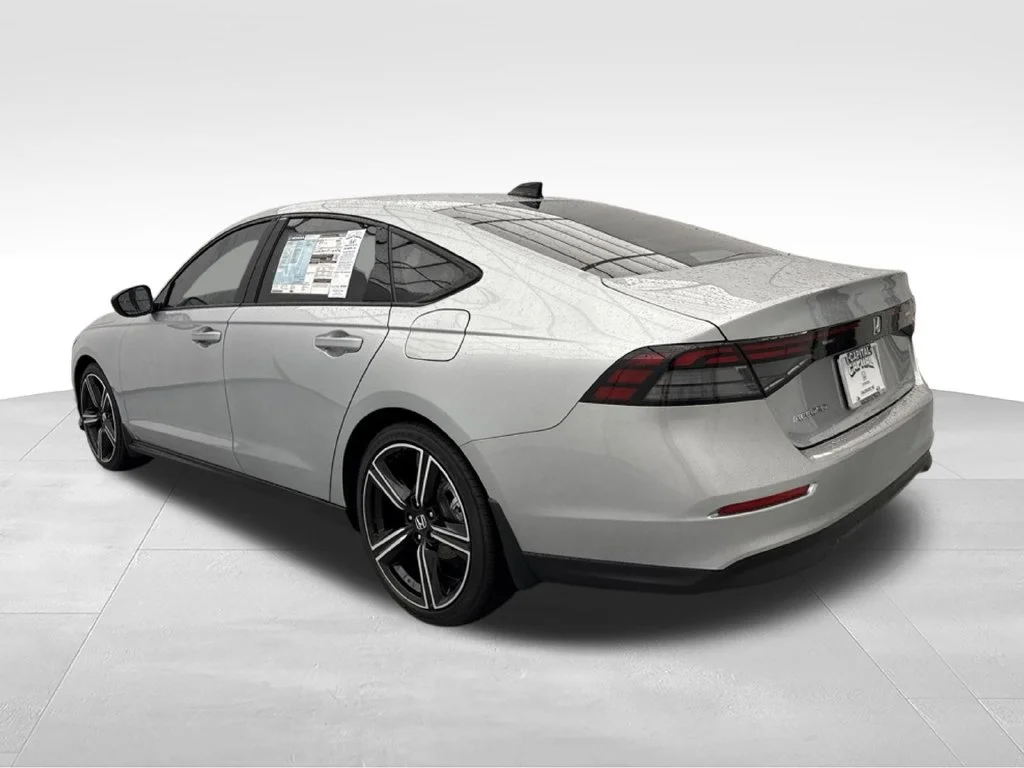 New 2026 Solar Silver Metallic Honda SE image 5
