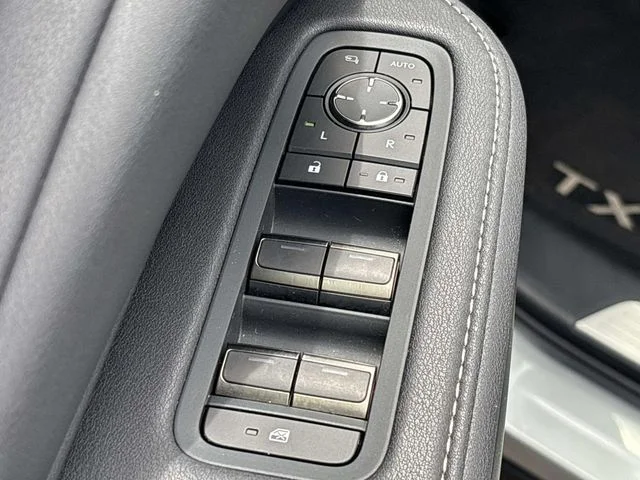 Certified Used 2025 CELESTIAL SILVER Lexus 350 Premium image 31