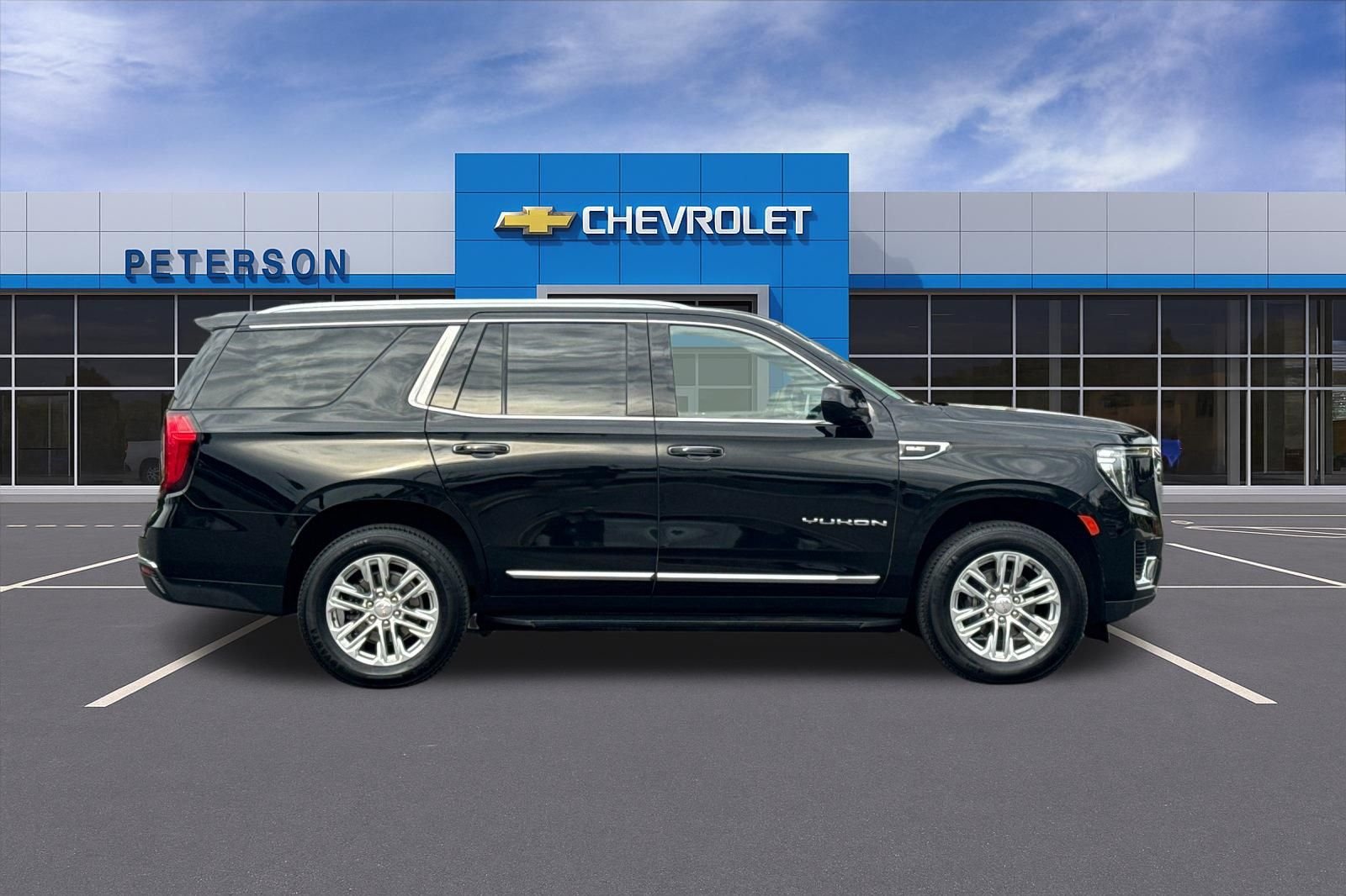 Used 2023 Black GMC SLT image 3