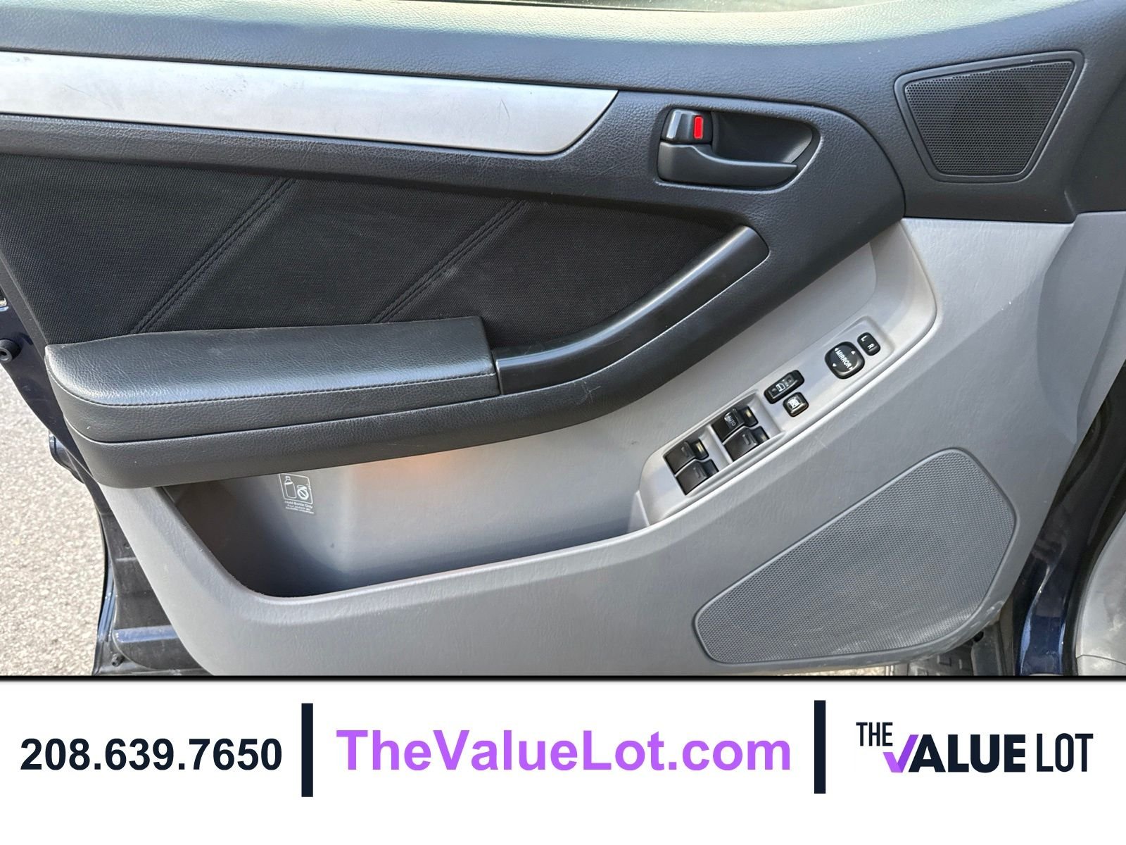 Used 2007 Blue Toyota SR5 image 17