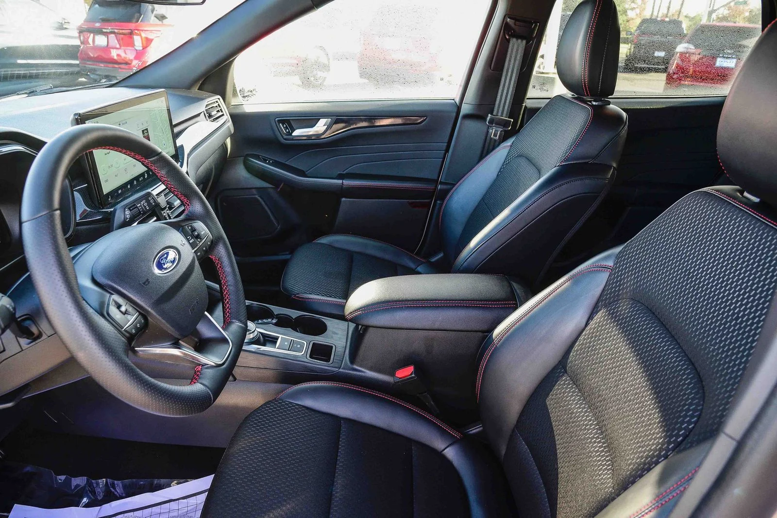 2025 Ford Escape Hybrid ST-Line - Photo 18