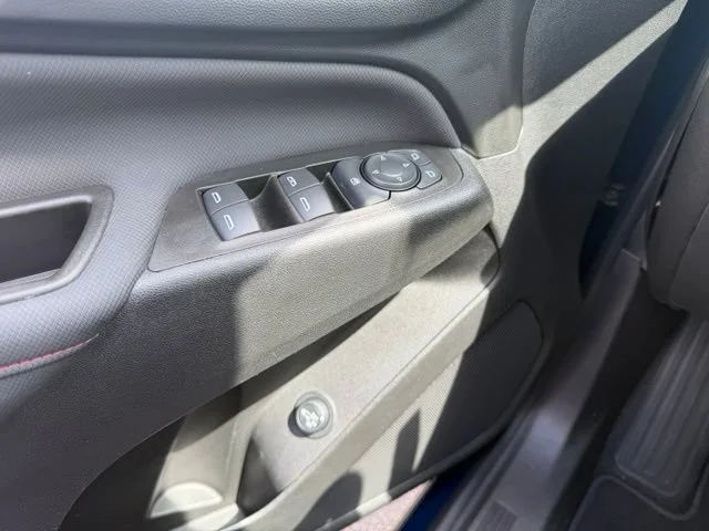 Used 2022 Blue Glow Metallic Chevrolet RS image 25