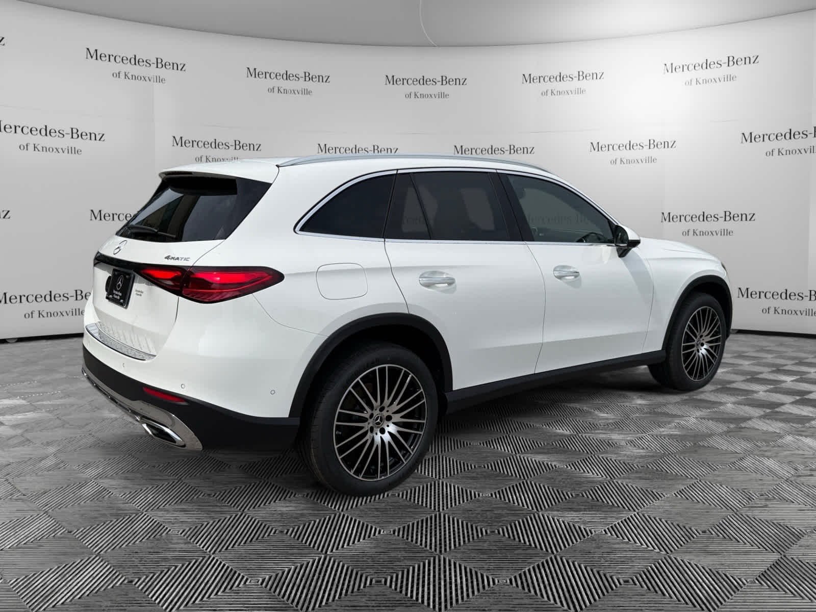 New 2026 Polar White Mercedes-Benz GLC 300 image 5