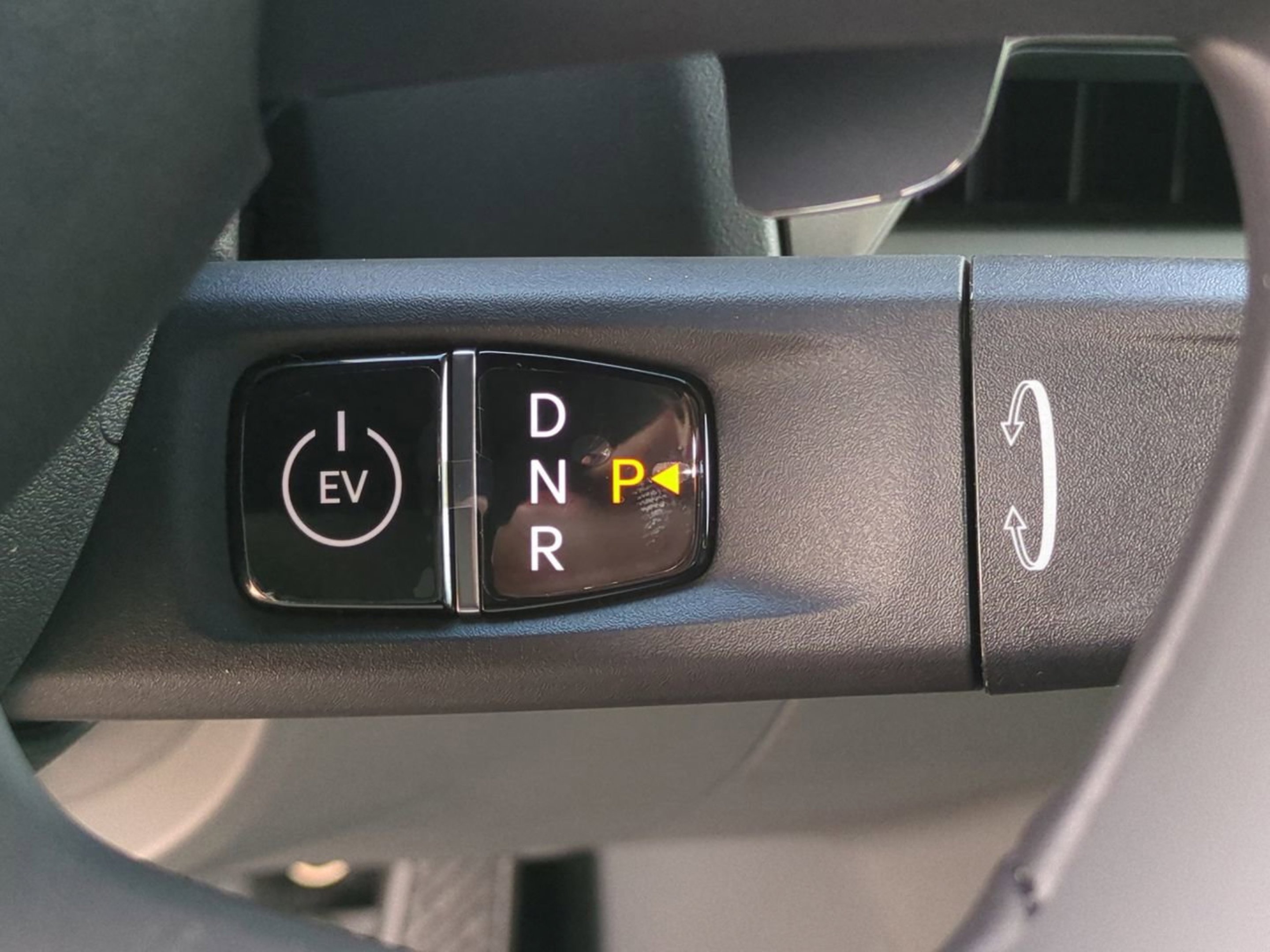 Certified Used 2026 Panthera Metal Kia Light Long Range image 25