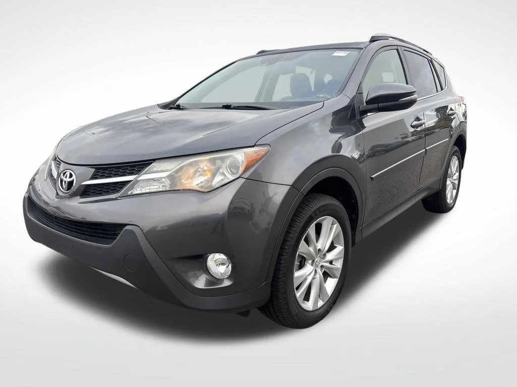 Used 2014 Magnetic Gray Metallic Toyota Limited image 3