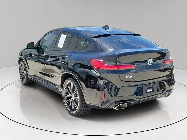 Used 2022 Black BMW xDrive30i image 4