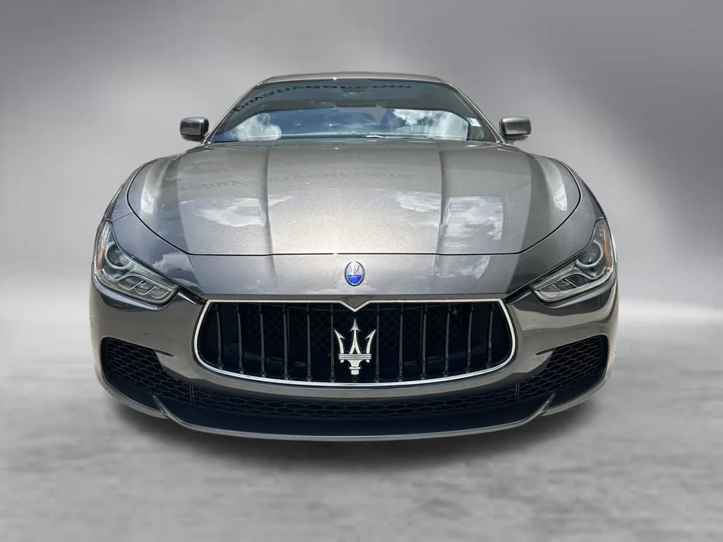 Used 2014 Gray Maserati Base image 16
