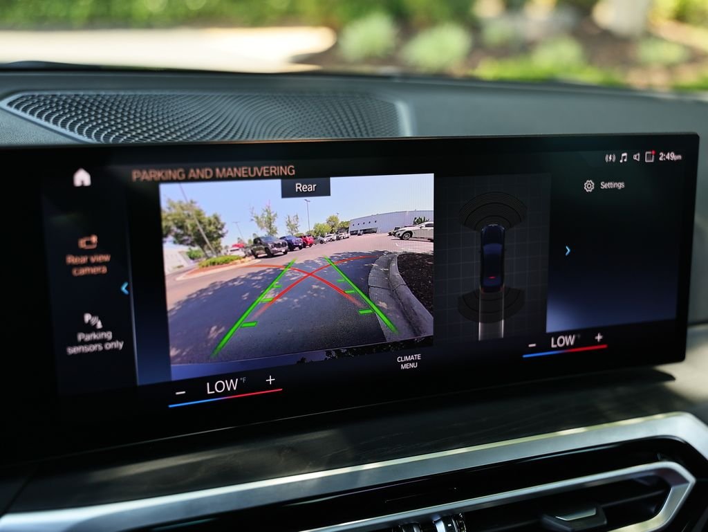 2024 BMW 3 Series 330i - Photo 37