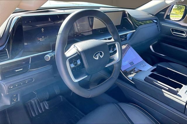 Used 2026 Silver INFINITI LUXE image 13