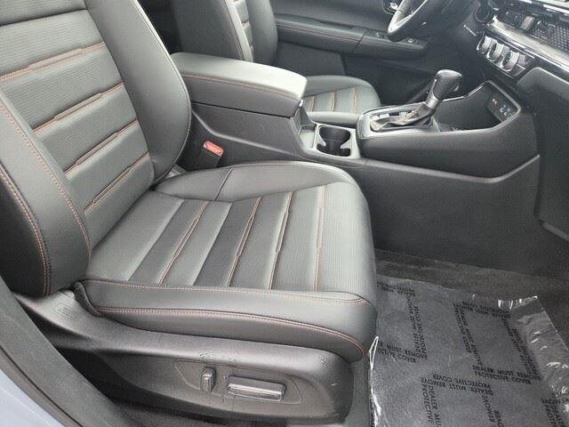 Used 2025 Urban Gray Pearl Honda  image 29