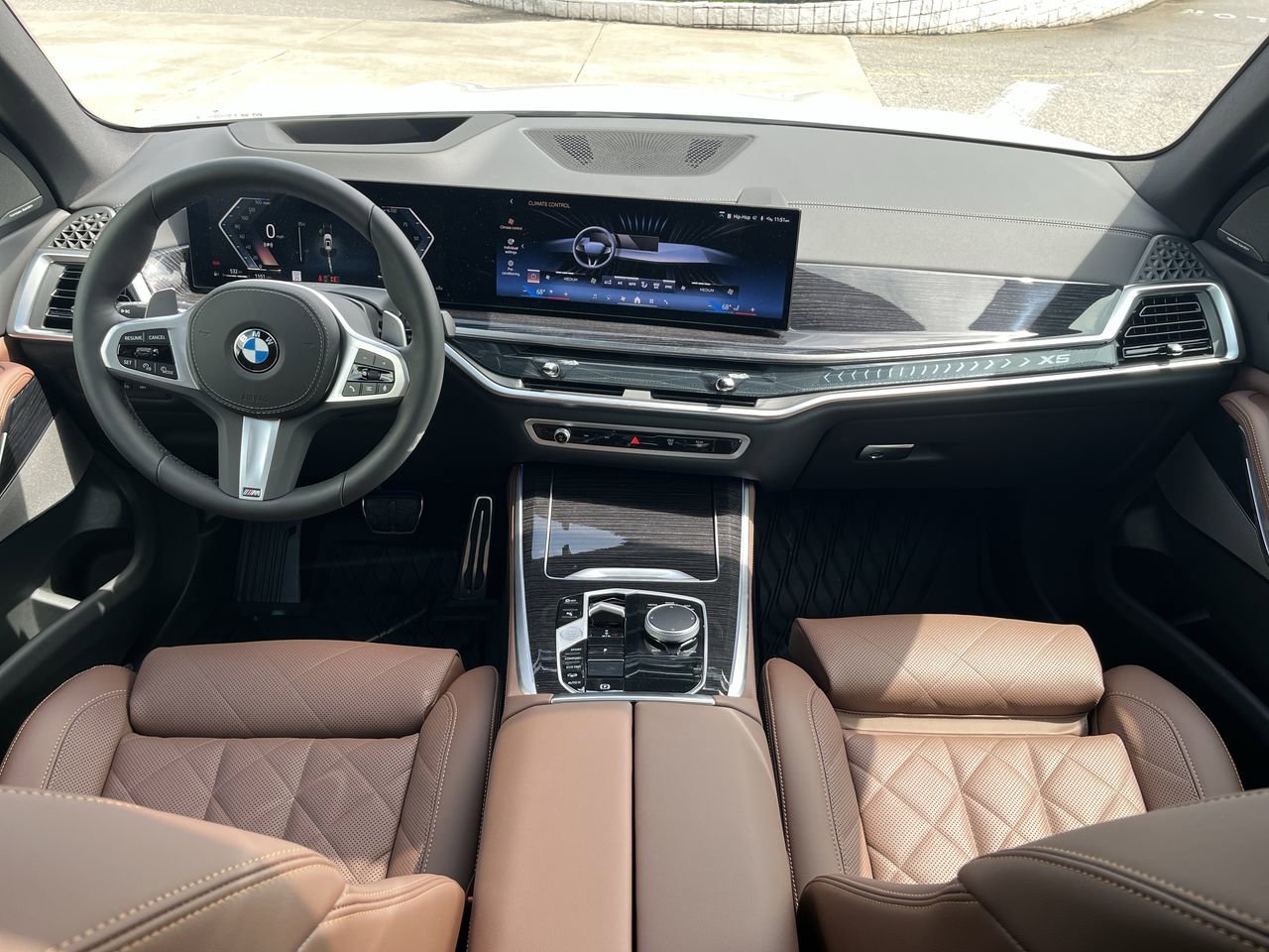 New 2026 Mineral White Metallic BMW xDrive40i image 29