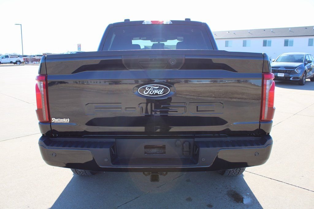 Used 2024  Ford XLT image 14