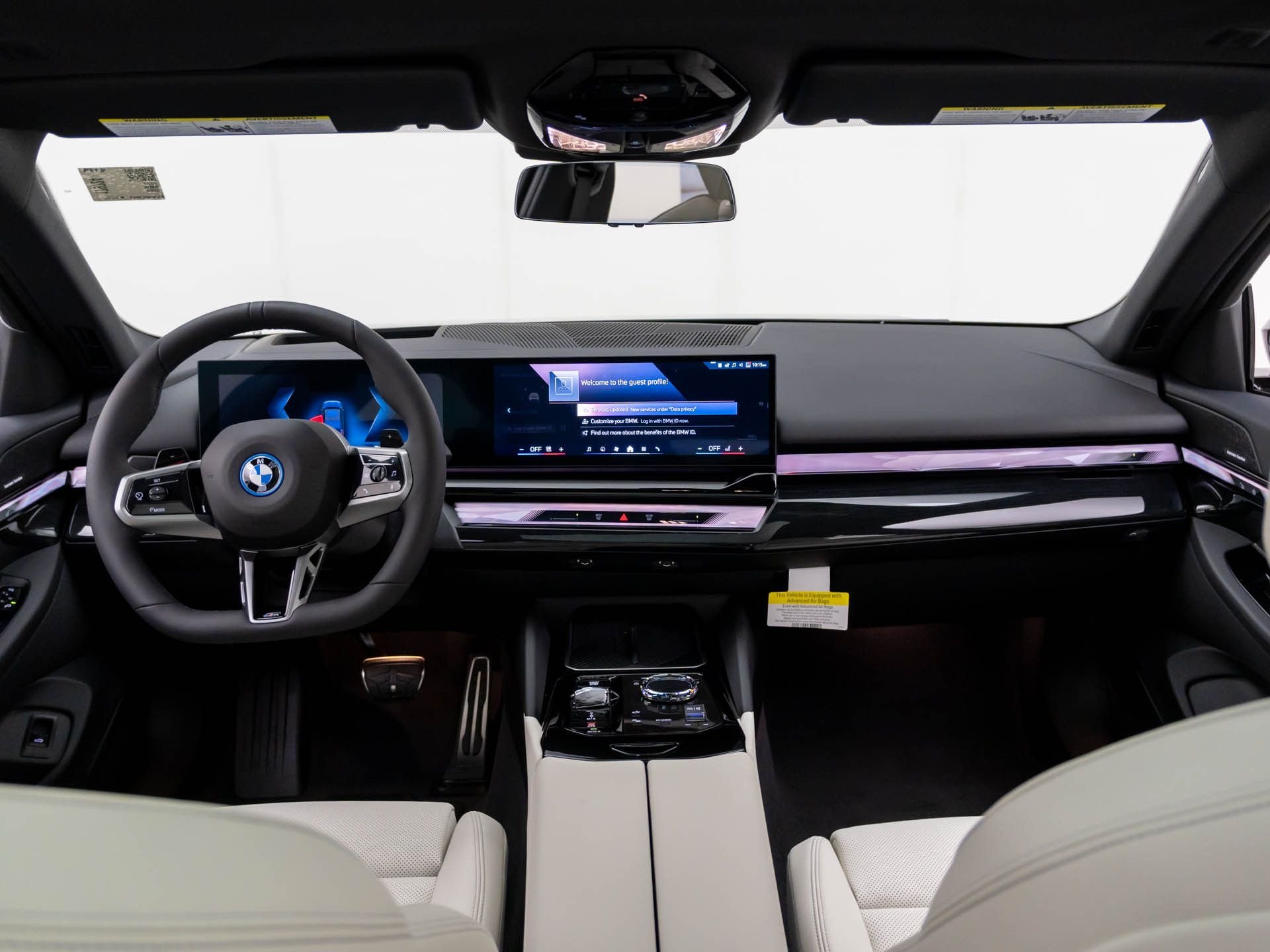 New 2027 Carbon Black Metallic BMW 550e xDrive image 10