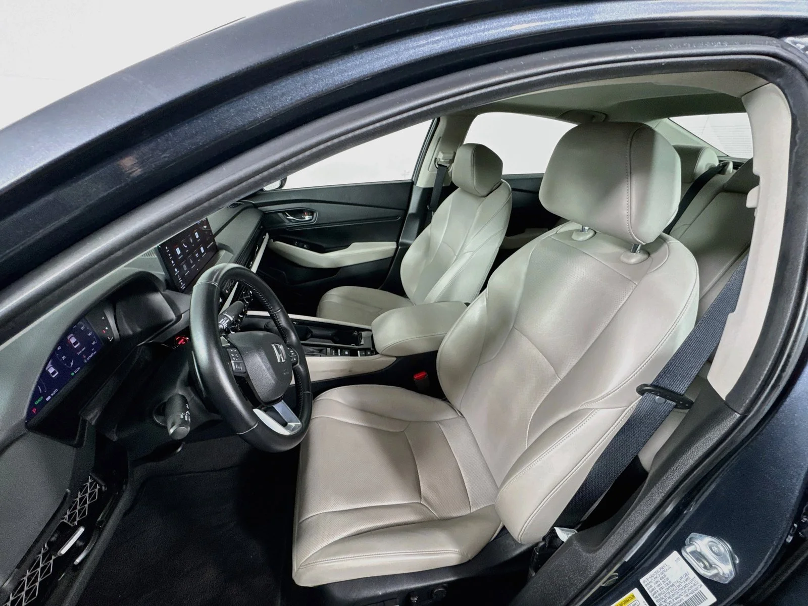 Used 2024 Gray Honda Touring image 12