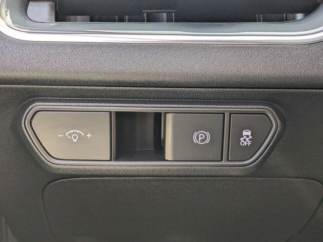 Used 2025 Red Kia GT-Line image 22