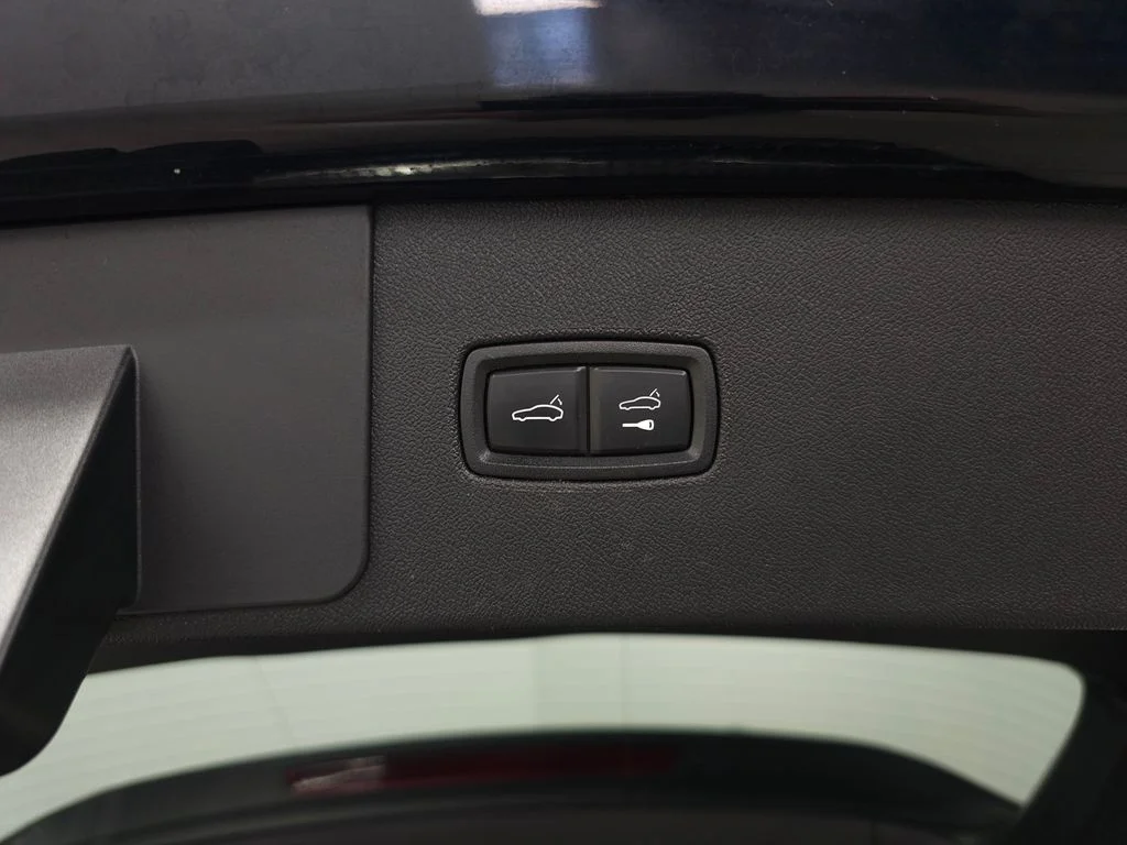Used 2023 Blue Porsche Platinum Edition image 7