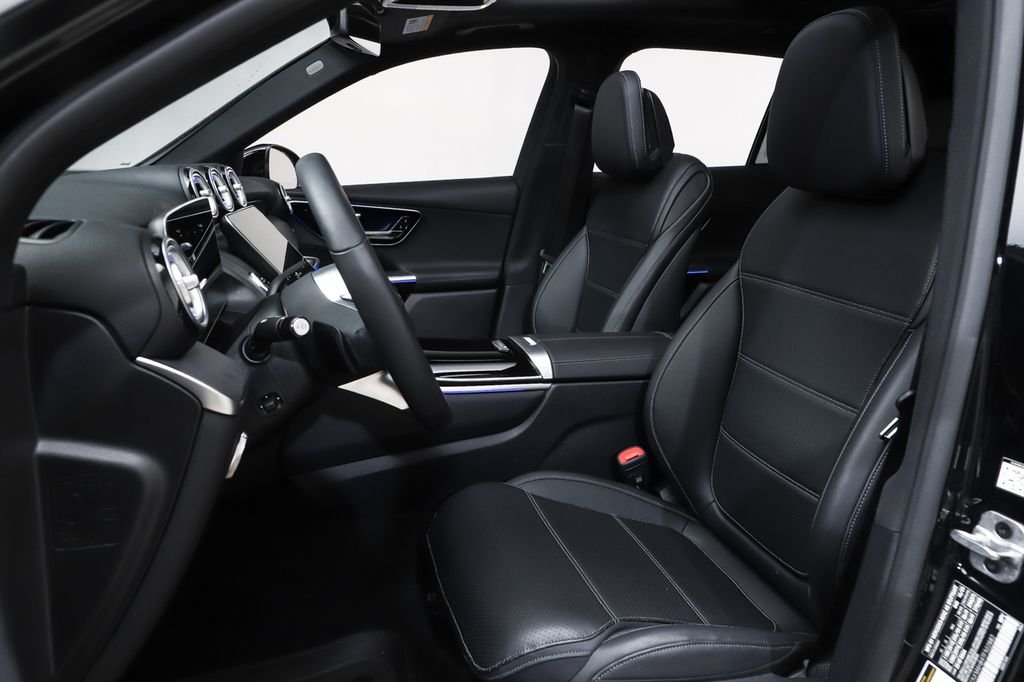 New 2026 Black Mercedes-Benz GLC 300 image 9