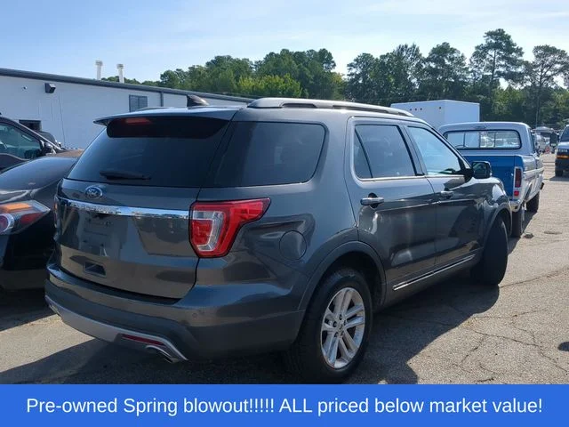 Used 2017 Gray Ford XLT image 4