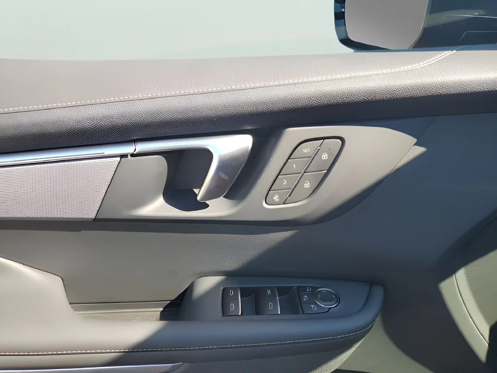 2026 Buick Enclave Sport Touring - Photo 28