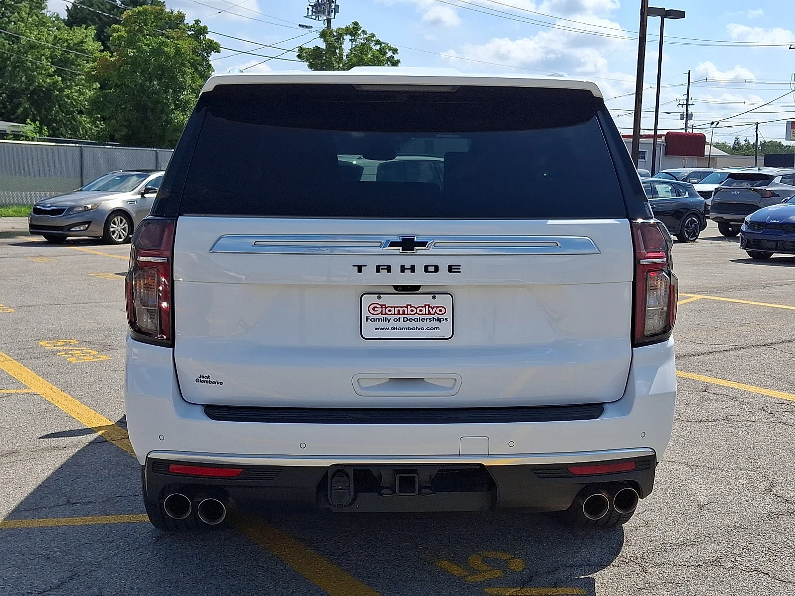 Used 2023 White Chevrolet High Country image 3