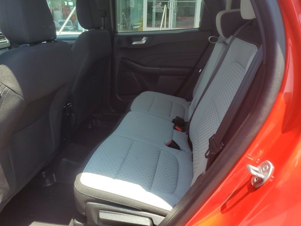 Used 2024 Red Ford Active image 13