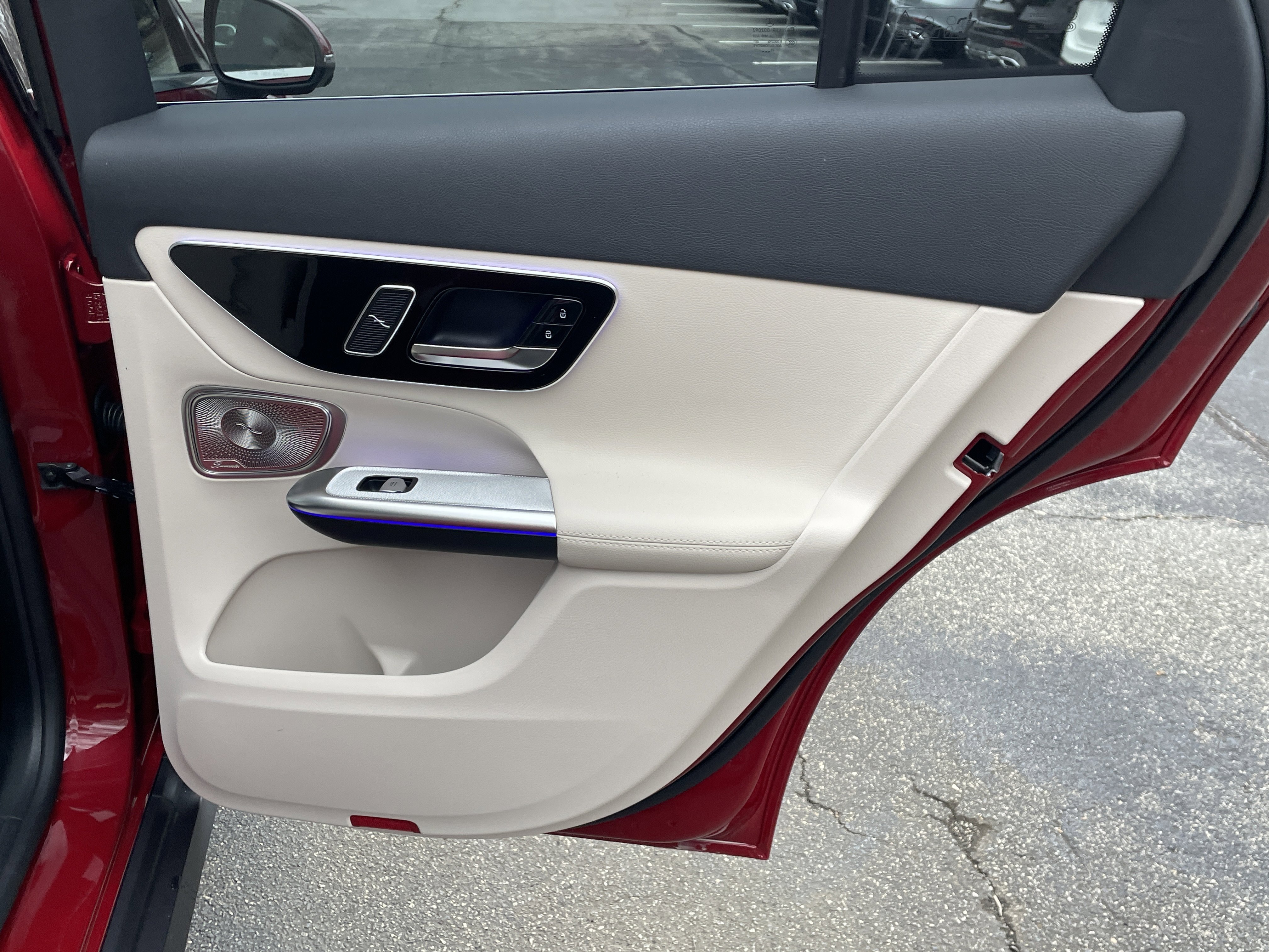 New 2026 MANUFAKTUR Patagonia Red Metallic Mercedes-Benz GLC 300 SUV image 38