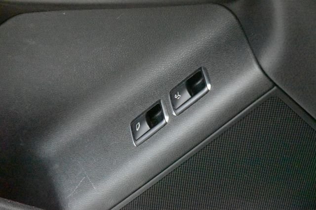 Used 2016  Mercedes-Benz GL 450 image 33