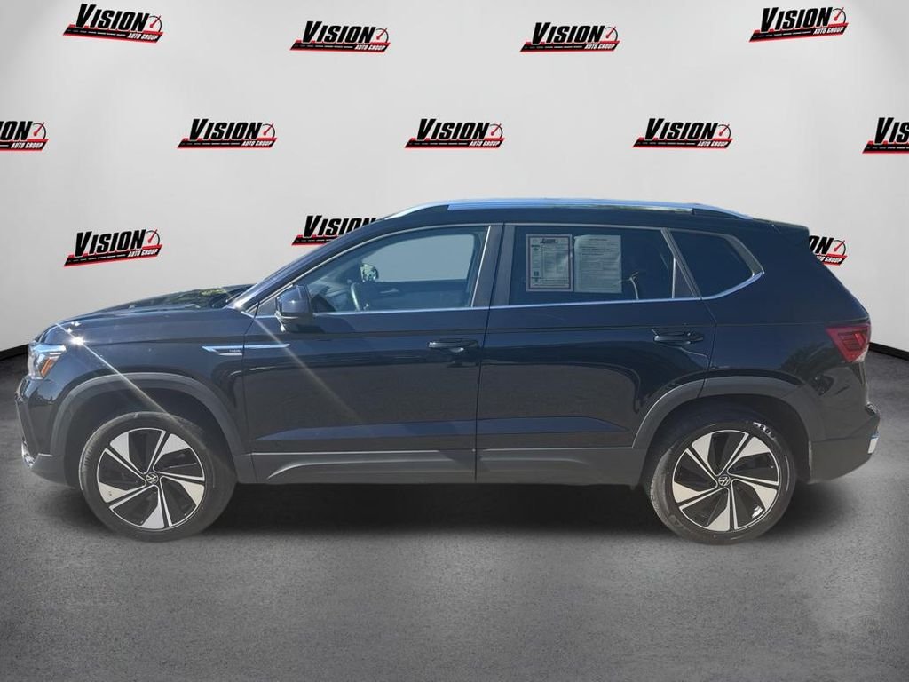 Used 2024 Black Volkswagen 1.5T SE image 9
