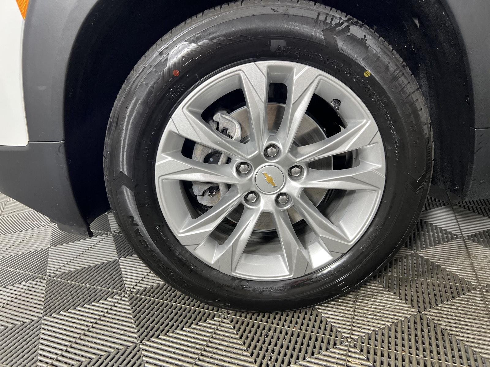 Used 2023 Summit White Chevrolet LS image 21