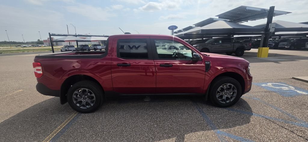 Used 2025 Ruby Red Metallic Ford XLT image 4