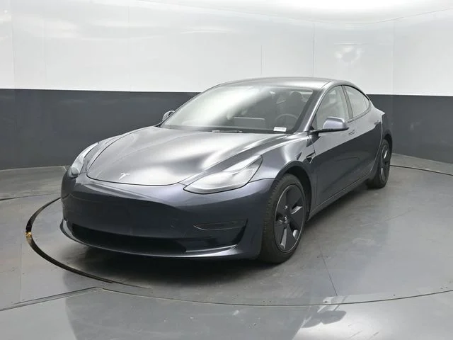 2023 Tesla Model 3 -'s photo