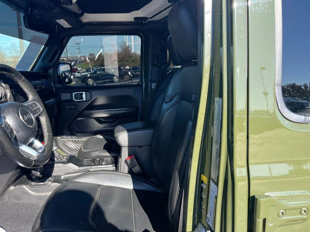 Used 2021 Sarge Green Clearcoat Jeep Unlimited Sahara Altitude image 20