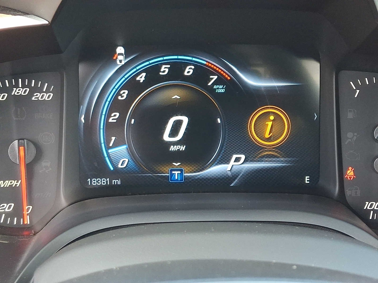 Used 2018 Arctic White Chevrolet 1LT image 18