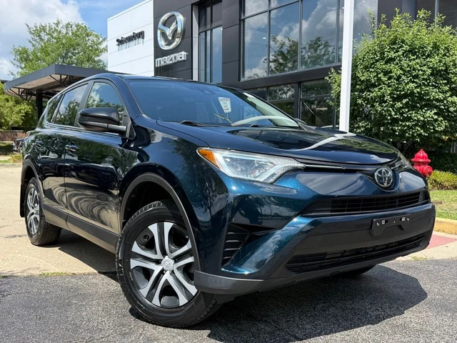 2018 Toyota RAV4 LE
