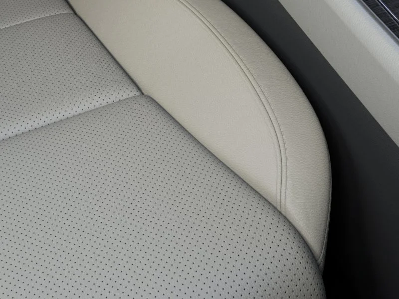 New 2026 Pristine White Metallic Tri-Coat Lincoln Reserve® image 16