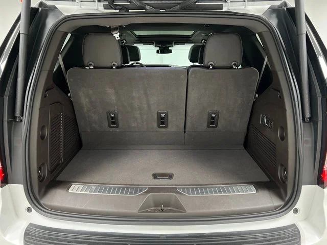 Used 2023 White GMC Denali image 46