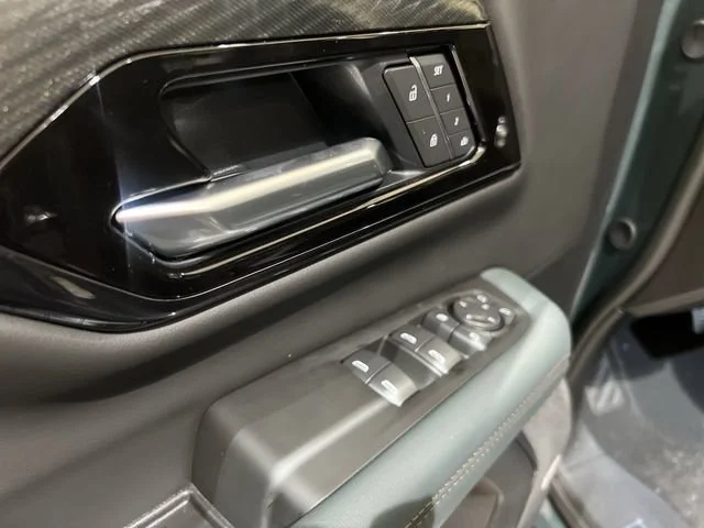 2026 GMC Yukon AT4 - Photo 23