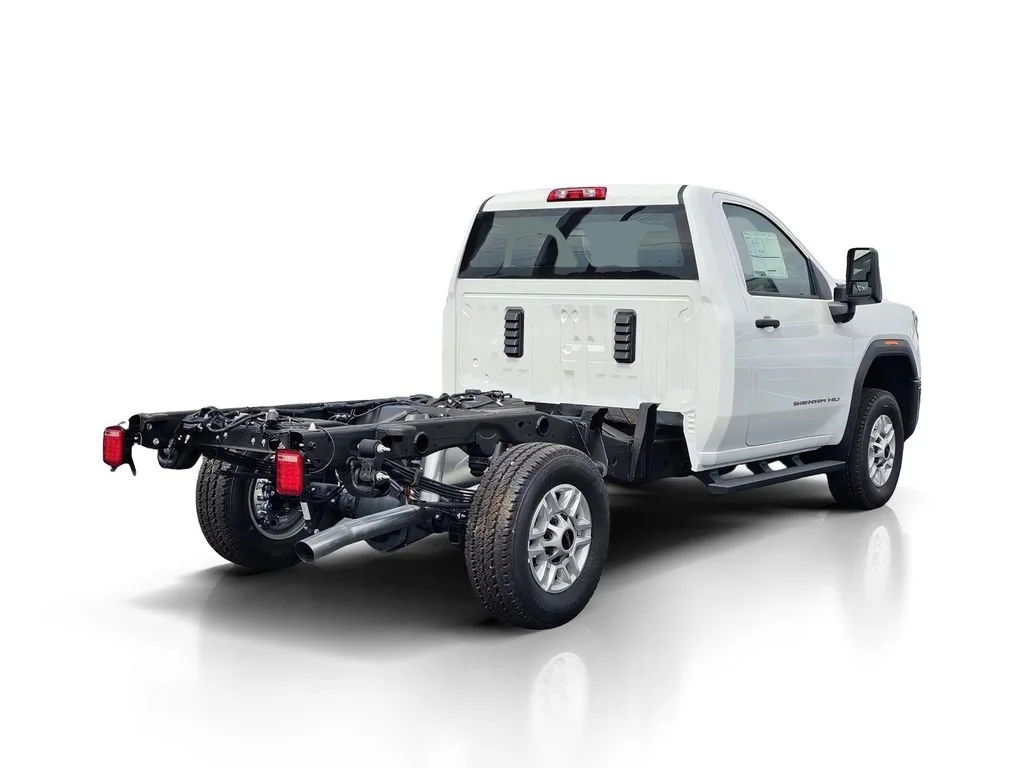 2025 GMC Sierra 2500HD Pro - Photo 9