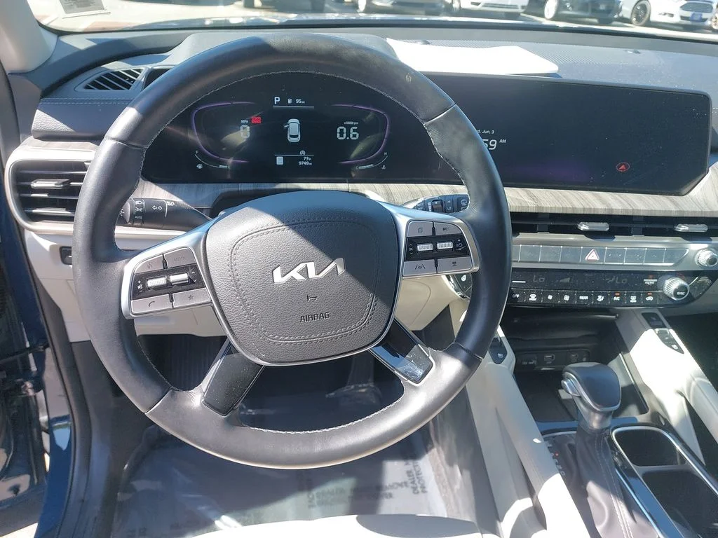 Used 2023 Black Kia EX image 15