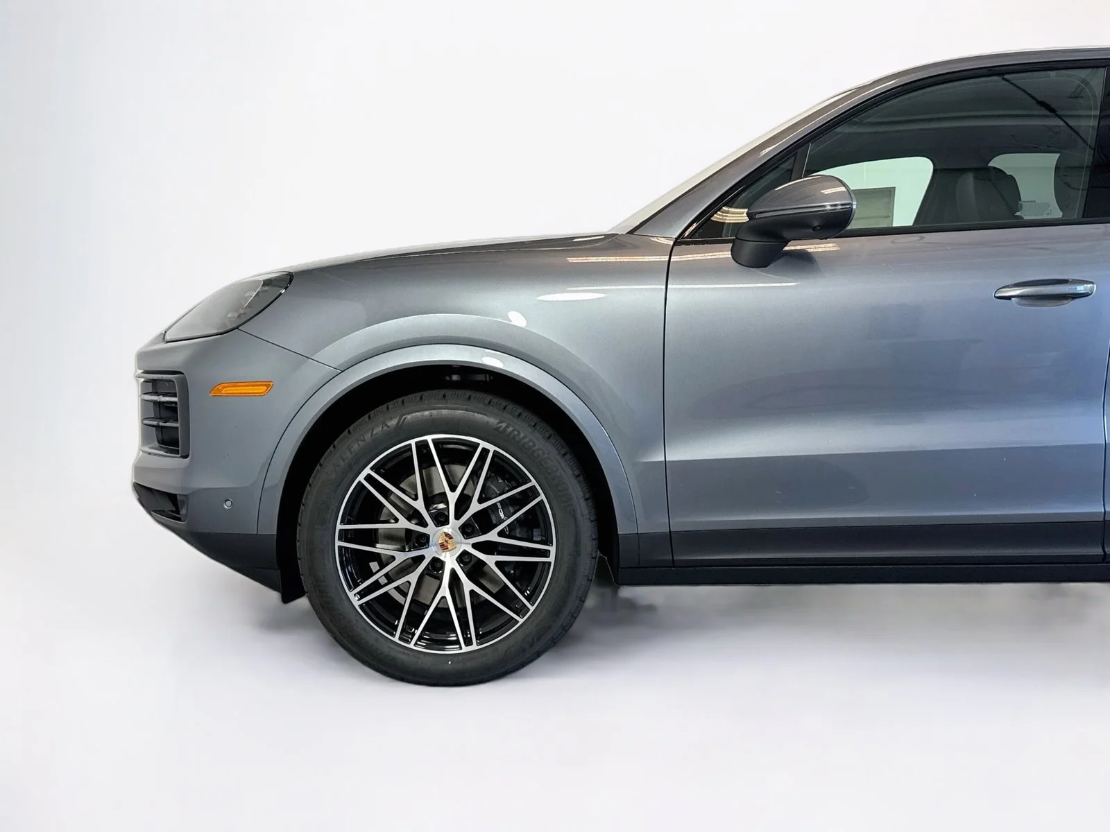 New 2026 Vanadium Grey Metallic Porsche  image 28